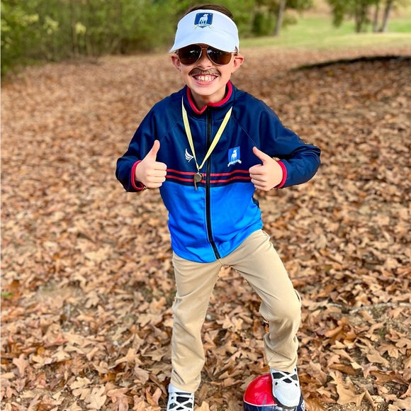 TED LASSO/RICHMOND AFC COACH COSTUME. Gently used. - Picture 4 of 4